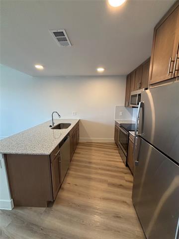 Foto del edificio - 300 N McDonald St