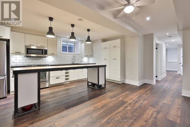 Building Photo - 234 Seaton St