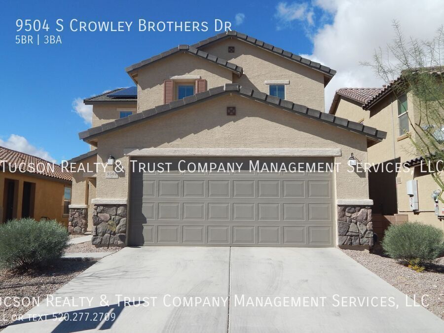 Foto principal - 5 bedrooms - 3 Full bathrooms - Vail Schoo...