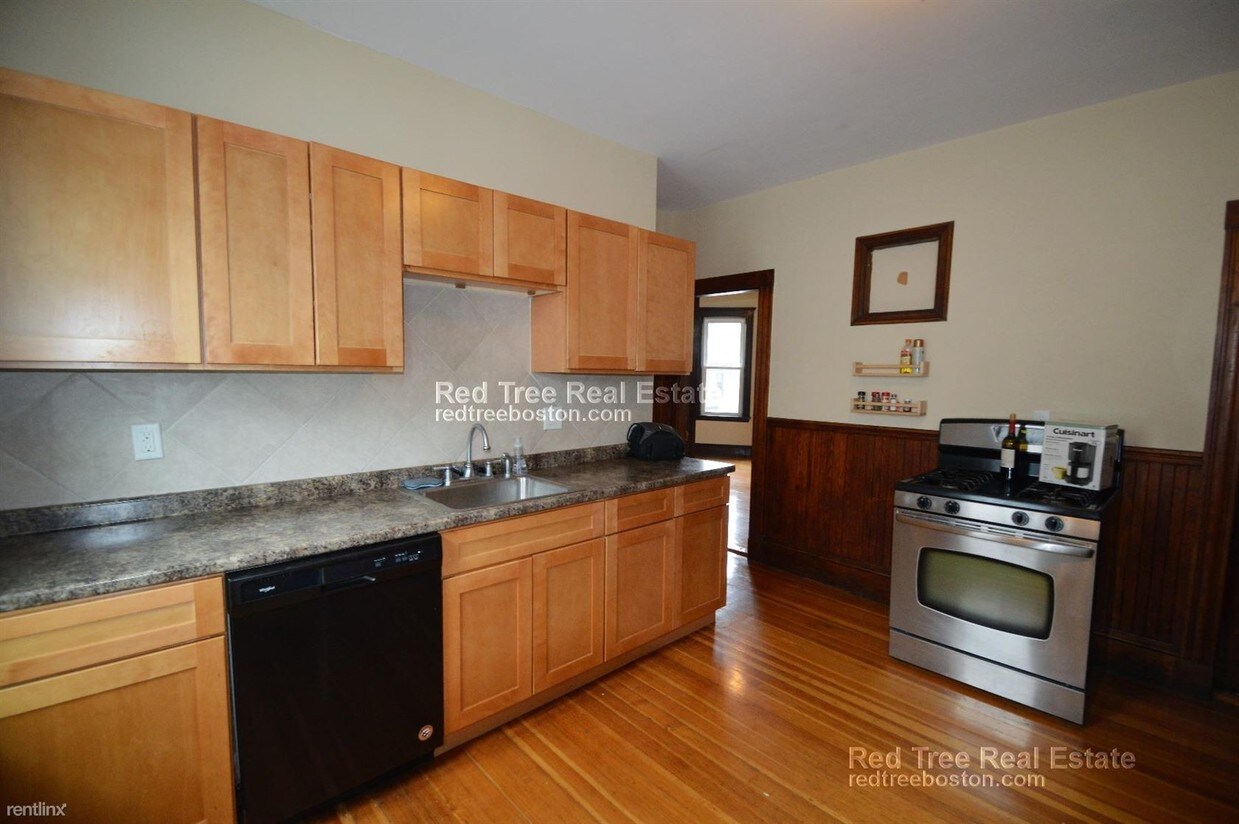 36 Saint Margaret St, Dorchester, MA 02125 Condo for Rent in