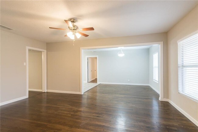 Building Photo - 1562 N Atoll Dr