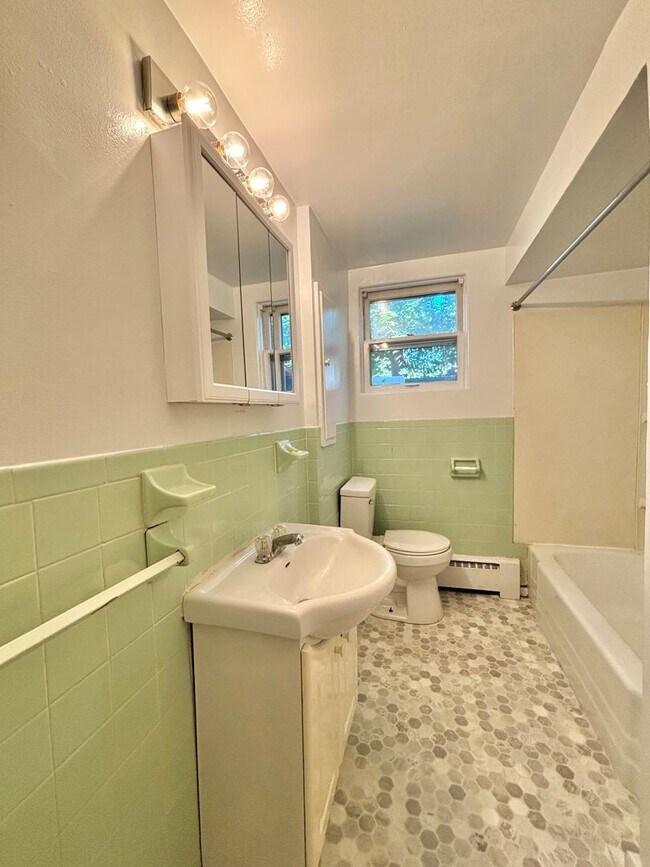 Foto del edificio - 3729-3731 Oakland - UNIT 6