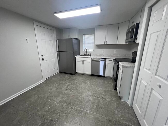 Building Photo - 1508 Edge Dr