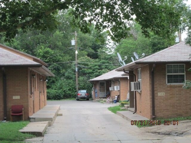 Foto del edificio - 1506-1510 N Waco Ave