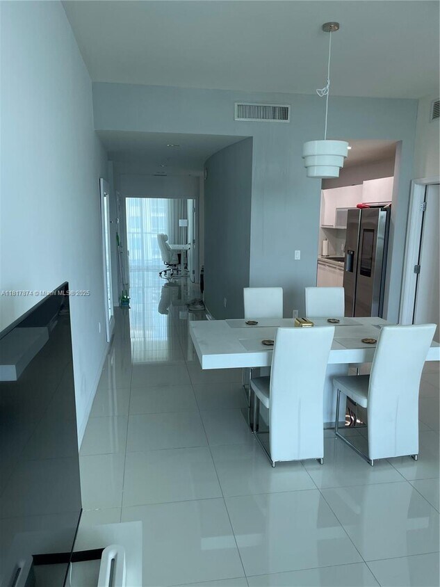 Foto principal - 7928 East Dr