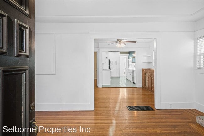 Building Photo - 2 br, 2 bath House - 5317 Normandie Ave