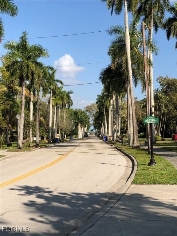 Building Photo - 2610 Providence St