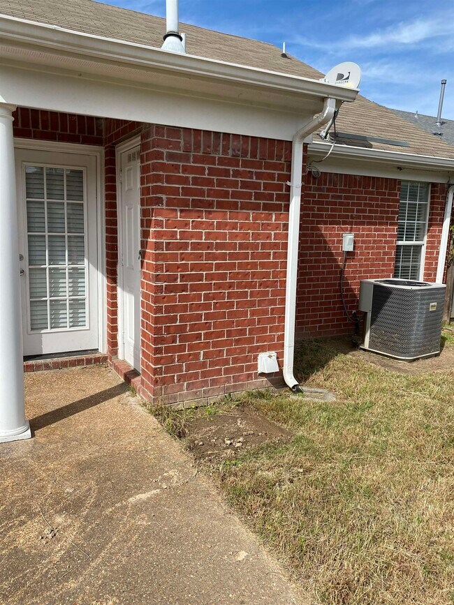 Foto del edificio - 2532 Boxford Ln