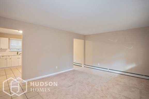 Building Photo - 55 Rose Ln