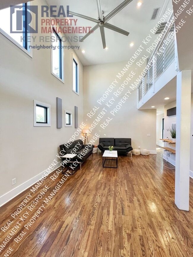 Building Photo - ***First month free after move in with an ...