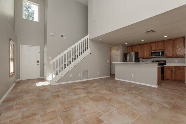 Foto del edificio - 2253 Heathwood Cir