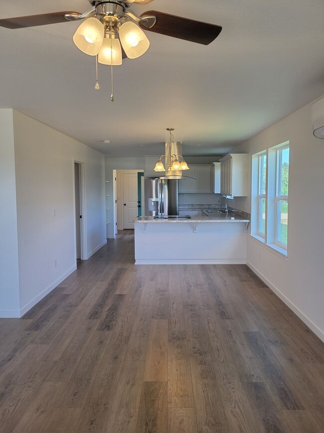 Foto del edificio - Beautiful 3 Bedroom Home