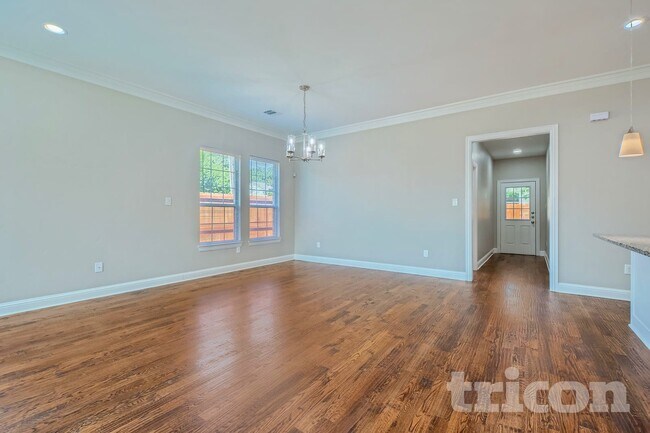 Foto del edificio - 418 Perch Rd