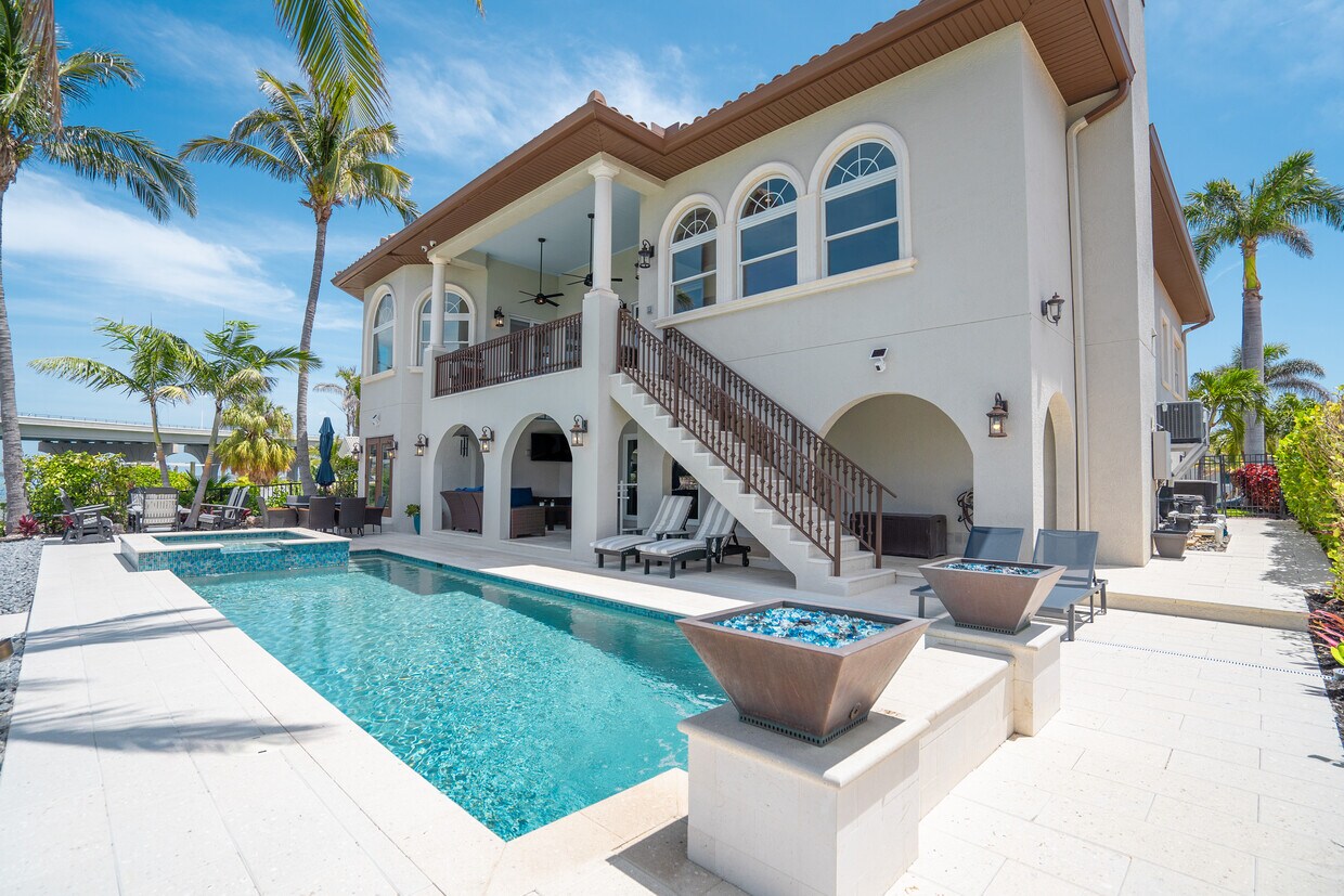 Foto principal - 3020 Alton Dr