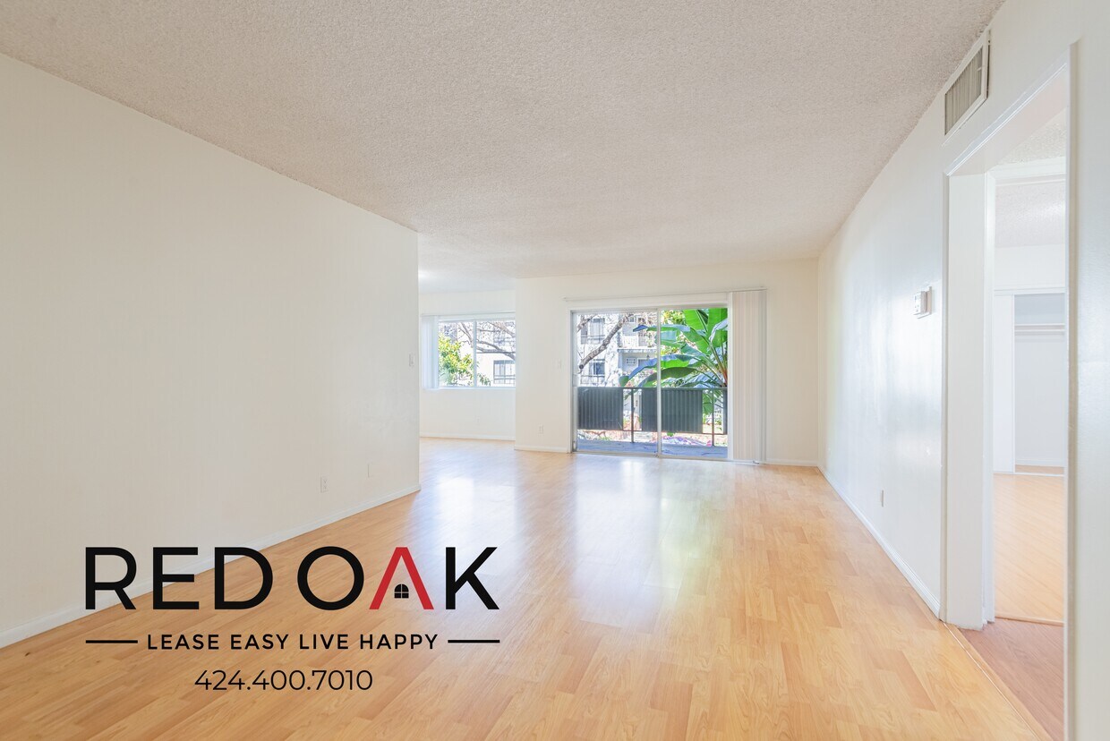 Foto principal - 319 S Clark Dr