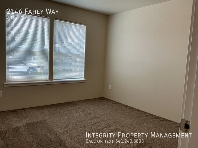 Building Photo - 2146 Fahey Way