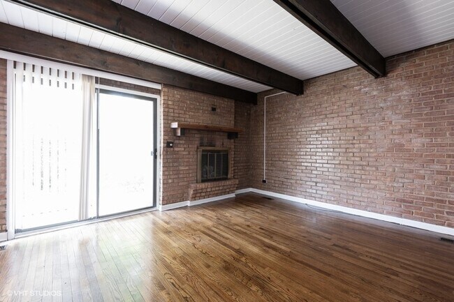 Foto del edificio - 1257 W Belden Ave