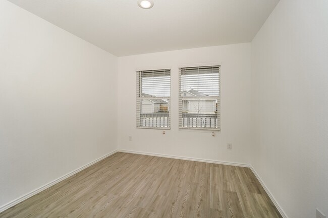 Foto del edificio - 5908 Forenoon Dr, Bulverde, TX