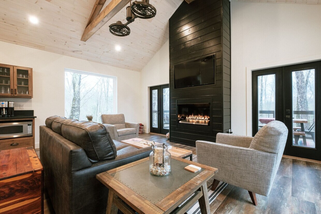 Foto principal - 372 Eagle Ridge Rd