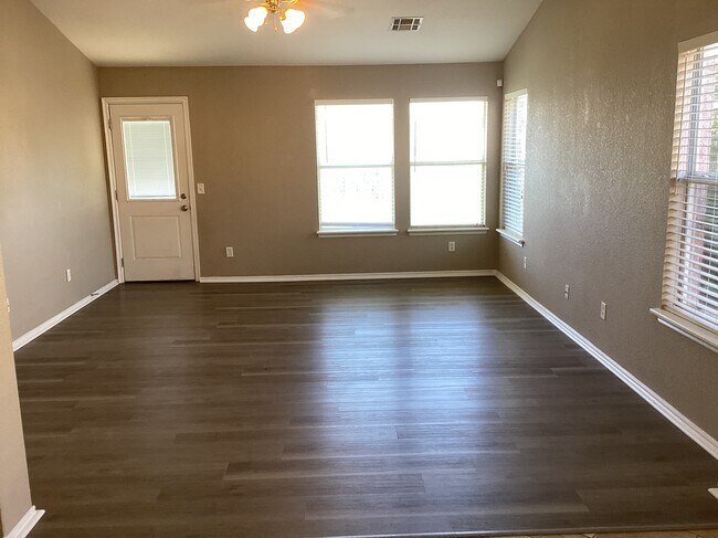 Foto del edificio - 10608 NW 34th St