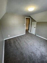 Building Photo - 743 S 24th St