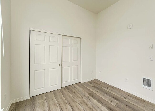 Foto del edificio - Evergreen Multiplex