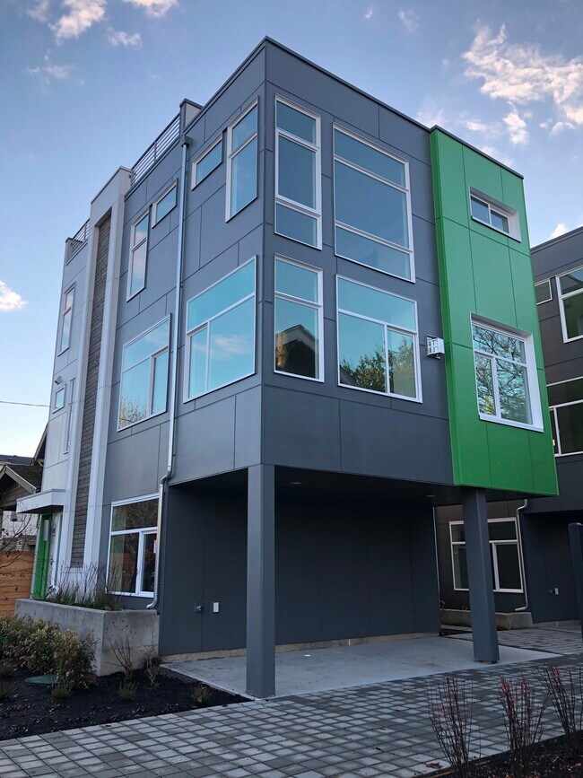 Foto del edificio - 1547 NW 59th St