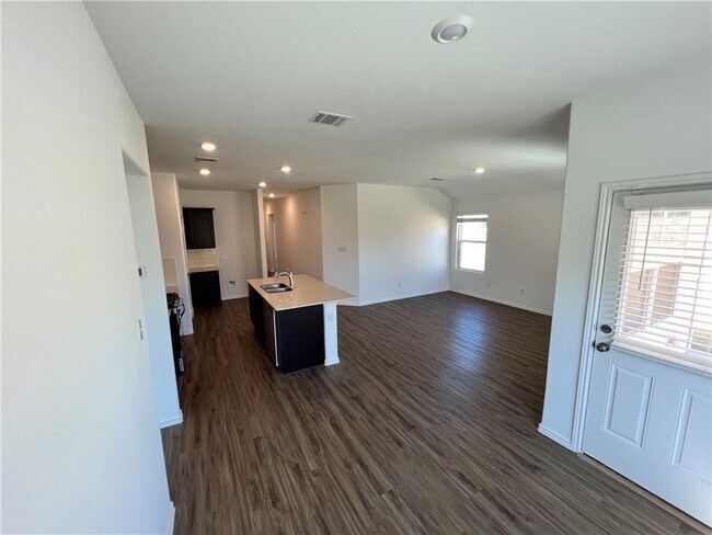 Building Photo - 3305 Dosted Daisey St