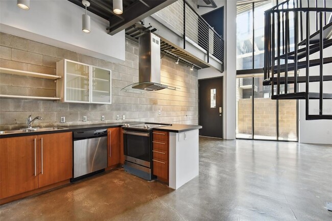 Building Photo - 217 N 12th St