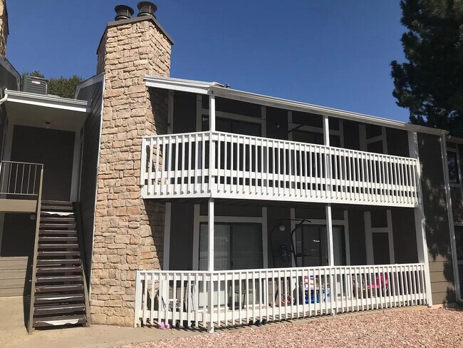 Foto del edificio - 18163 E Kentucky Ave