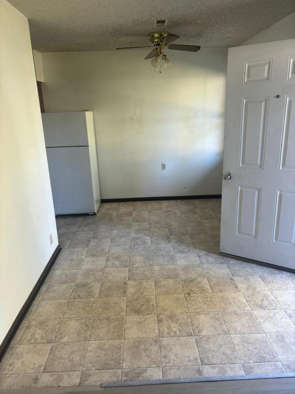 Foto del edificio - 401 N St James St