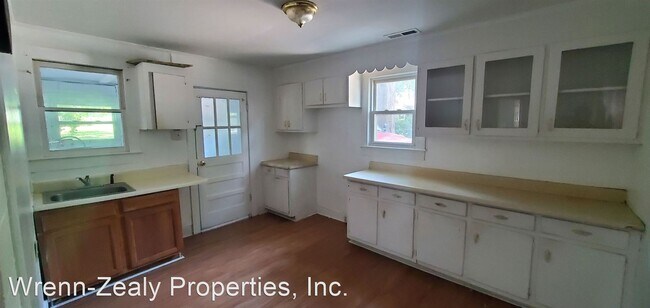 Foto del edificio - 2 br, 1 bath House - 1400 kingston road
