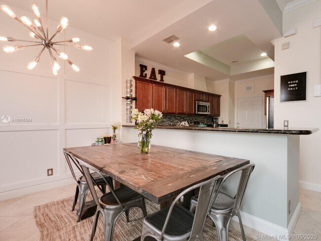 Foto del edificio - 535 SW 18th Ave