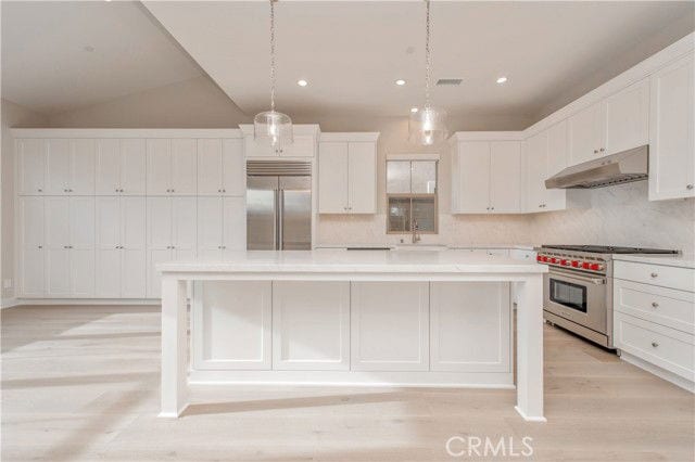 Foto del edificio - 128 Rimstone