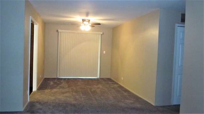 Building Photo - 490 Burnt Ember Ln