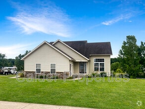 Building Photo - 2086 Eaststone St SE