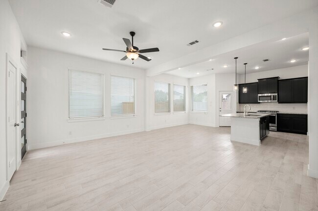Foto del edificio - 7810 Starfish Arbor Dr