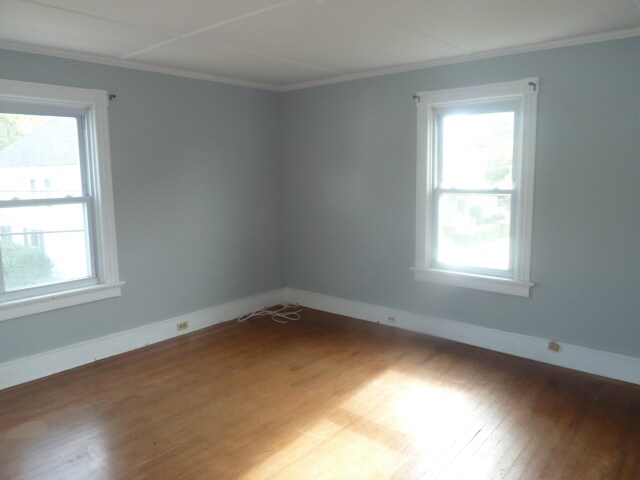 Building Photo - 13 Gilroy St