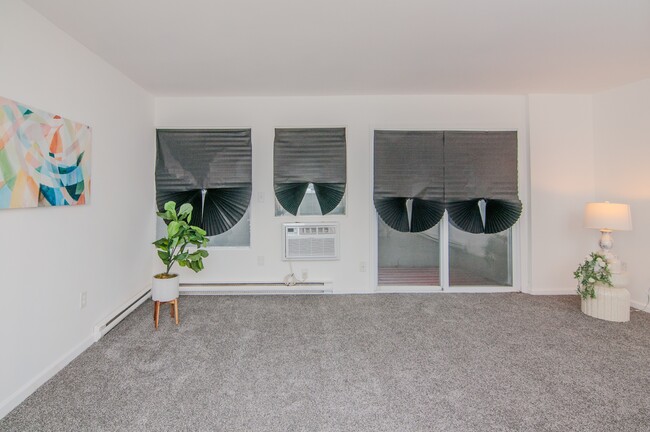 Photo - 4194 Packard St Townhome