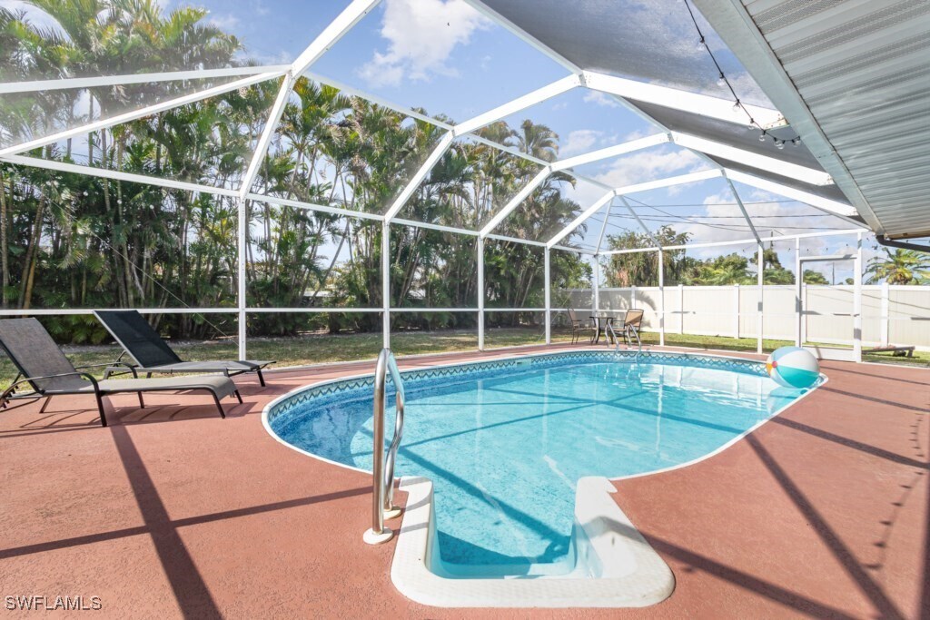 Foto principal - 922 SE 25th Ln