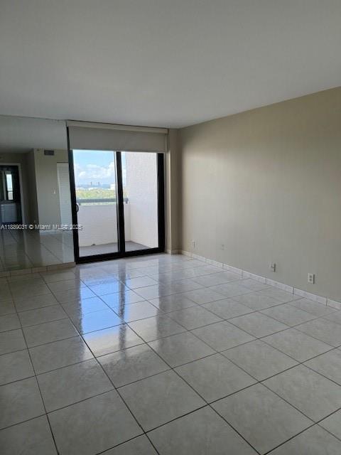 Foto del edificio - 2555 Collins Ave