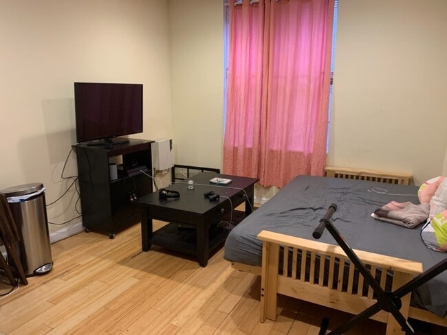Photo - 1849 Willington St Apartment