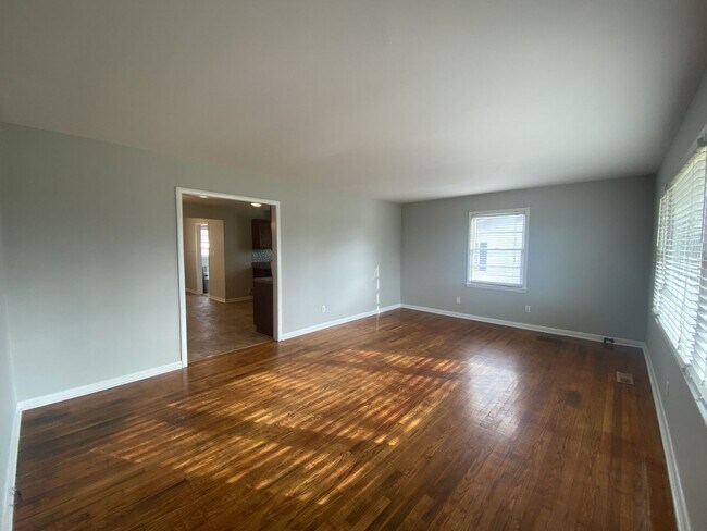 Foto del edificio - Cozy Two Bedroom in the Heart of Adairville