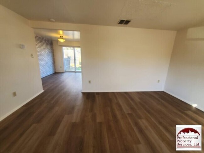 Foto del edificio - Updated Interior