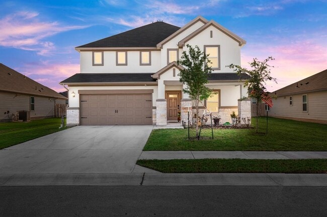 Foto del edificio - 313 Windy Reed Rd