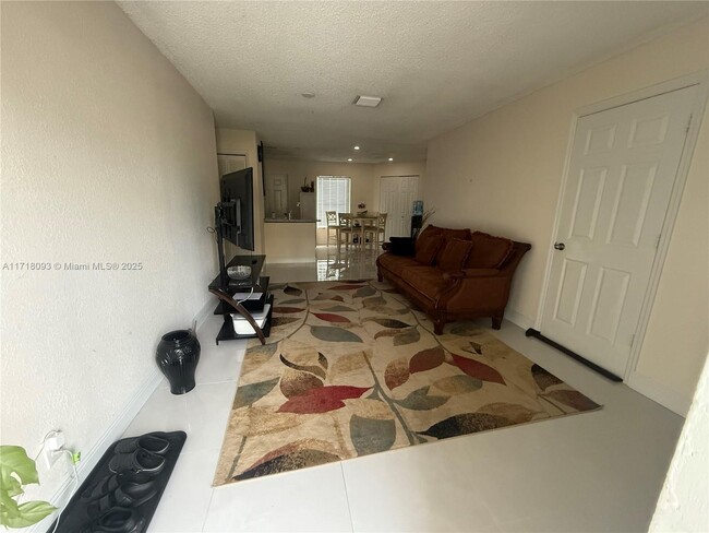 Foto del edificio - 8220 SW 6th Ct