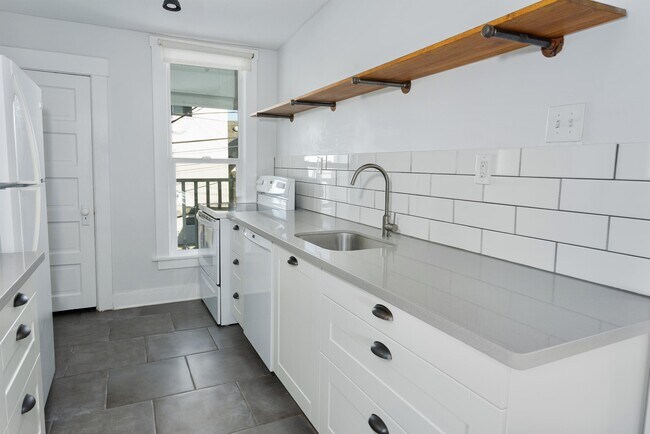 Foto del edificio - 639 N Fife St