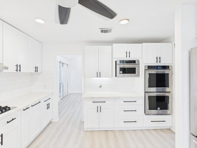 Foto del edificio - 7610 Hopewell Ln