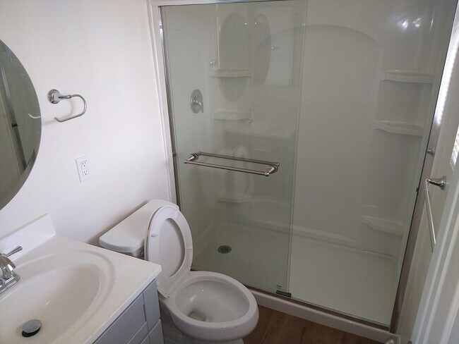 Foto del edificio - 4918 Siesta Dr