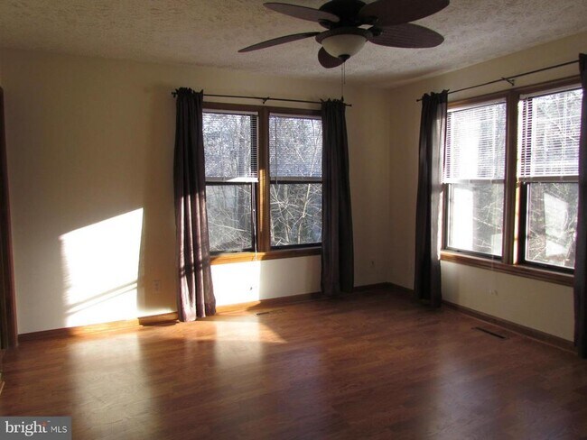 Foto del edificio - 23350 Black Oak Ct